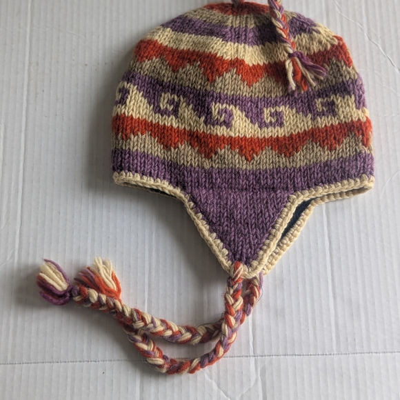 NWOT Handmade 100% Wool Knit Beanie from Nepal Colorful Size: One size - Picture 7 of 9